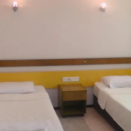 Tropic Marina Apartmanhotel 2*