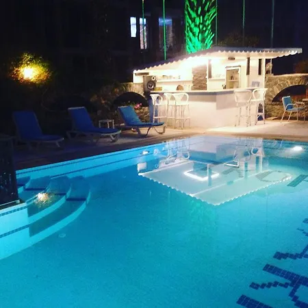 Apartmanhotel Tropic Marina 2*