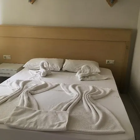 Tropic Marina Aparthotel